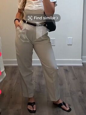 Women’s High-Waist Pleated Straight Leg Pants in Beige / Greige Size 10